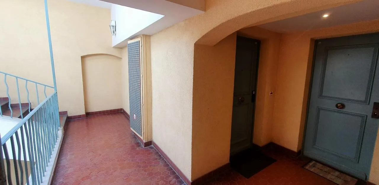 Appartement Loft 80M2 En Plein Coeur De La Vieille Ville 3 Etoiles Toulon