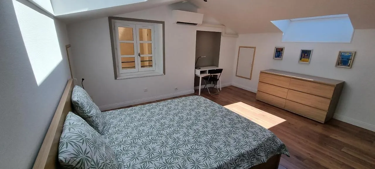 Apartment Loft 80M2 En Plein Coeur De La Vieille Ville 3 Etoiles Toulon France